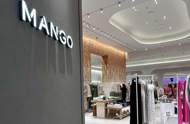 MANGO NEGOZIO Morte del fondatore di