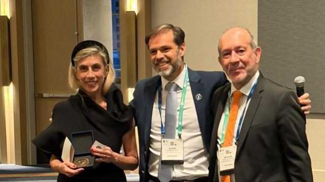Endodonzia, la dottoressa Gotti dell'AoU di Cagliari premiata negli Usa