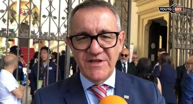 Comandini Commetno Santefisio