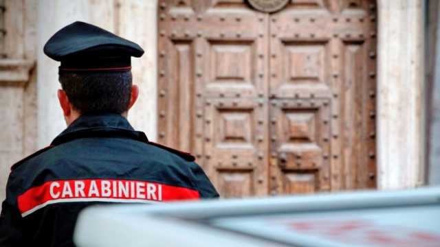 Carabinieri Generica 2 Siliqua, in casa circa 80 grammi di marijuana e una pianta: 36enne arrestato