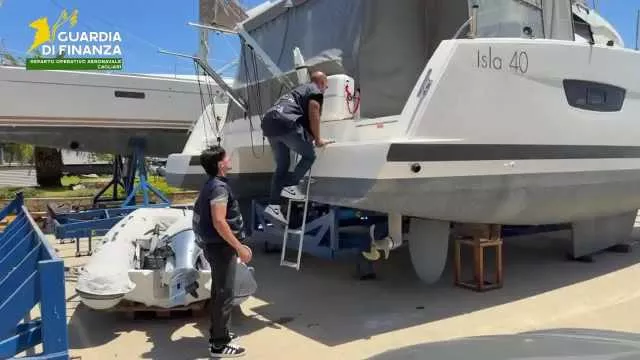 Gdf Olbia Barca Olbia, catamarano da 600mila euro sequestrato dalla finanza: 130mila euro di iva da pagare