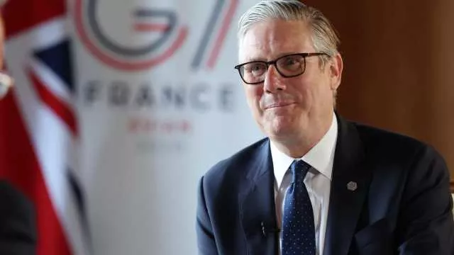 Imagoeconomica 2748947 Il primo ministro inglese Starmer si dimette: nuove elezioni? Non per forza
