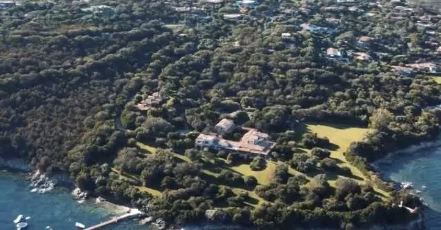 Villa Certosa Berlusconi Porto Rotondo, Villa Certosa in vendita alla famiglia reale del Qatar: arriva la conferma