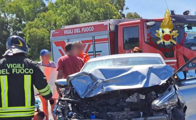 Monastir, schianti a catena sulla 131: tre auto coinvolte e sei feriti, intervenuto l'elisoccorso
