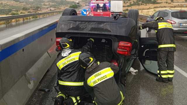 WhatsApp Image 2026 06 23 At 19.35.14 Macomer, auto si ribalta sulla 131: due feriti recuperati dall'elisoccorso