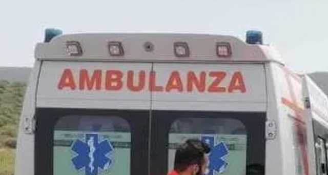 Ha un malore alla guida e si schianta contro un muretto, tragedia sulla 126 a Iglesias: un morto