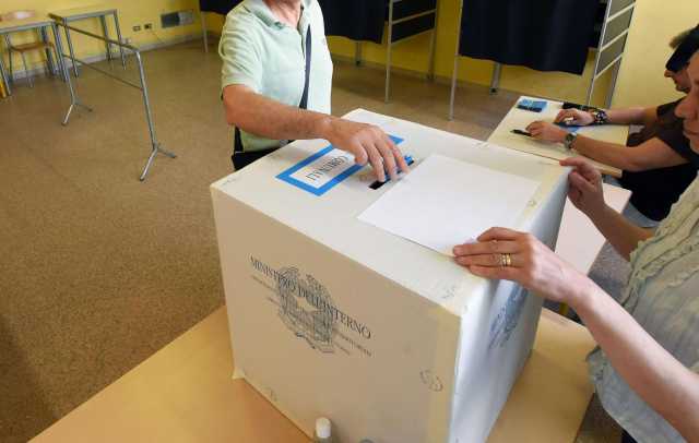 Amministrative in Sardegna, già eletti i primi sindaci per quorum raggiunto: i nomi
