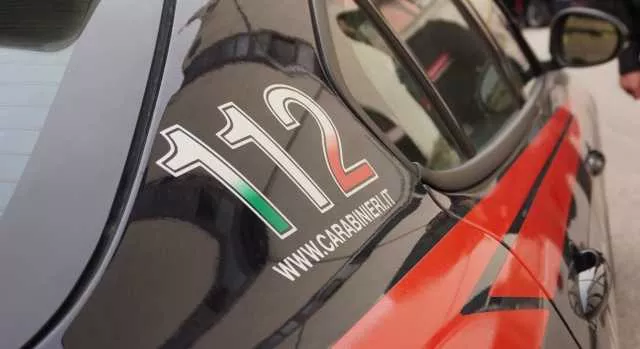 Carabinieri Auto Immagine Gazzella Uccide moglie e figlio a fucilate: orrore a Camaiore in Toscana