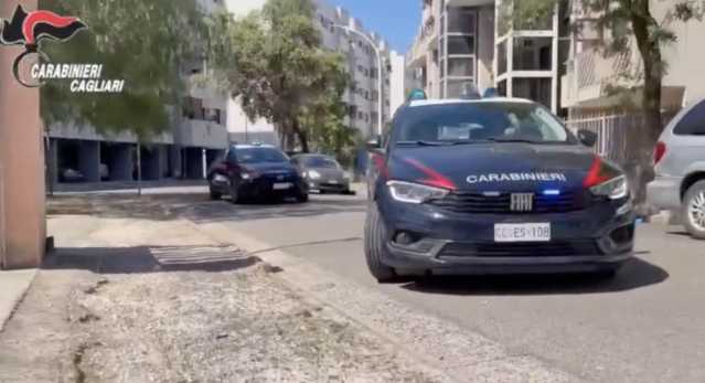 Carabinieri Operazione Cyberbullismo Insulti, minacce e lanci di sassi contro anziani e invalidi nel Cagliaritano: perquisizioni per cinque minorenni