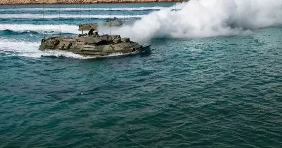 Esercitazioni Militari Archivio Foto A La Maddalena esercitazioni militari in piena stagione turistica, il Comipa contro il ministero