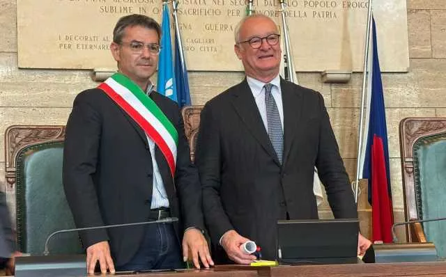 Claudio Ranieri è cittadino onorario di Cagliari: 
