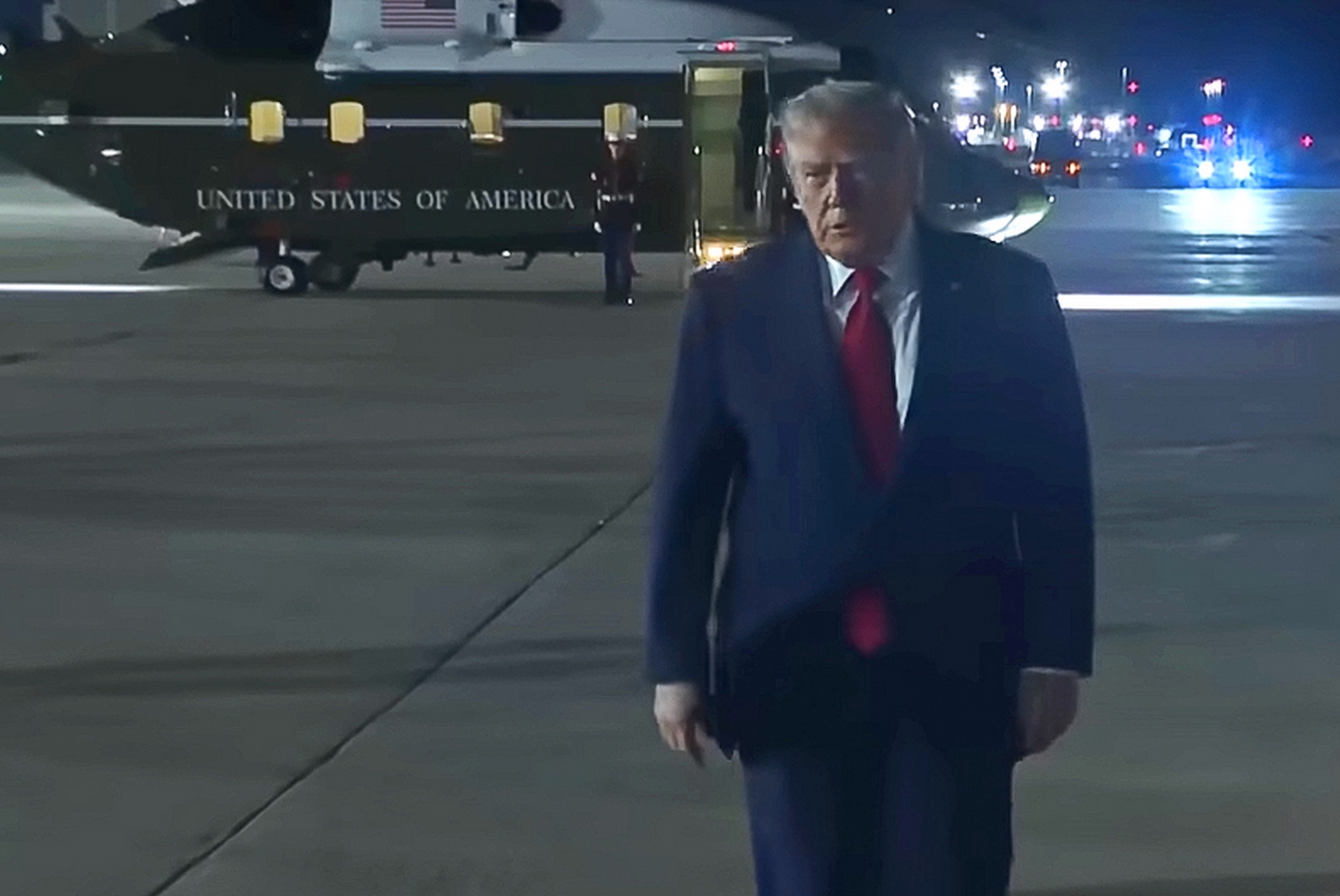 Trump Pista Iran, firmato