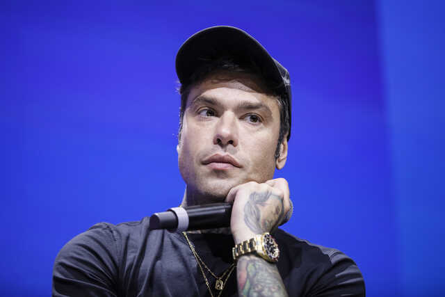 Problemi di salute per Fedez: saltano le date estive, anche quella di Decimomannu alla sagra di Santa Greca