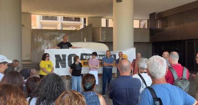 Dodici pale eoliche tra Sanluri, Villanovaforru e Sardara: 