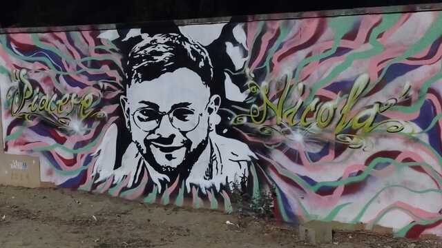 "Piacere, Nicola": San Sperate ricorda con un murale al Giardinetto il giovane "Panzo"