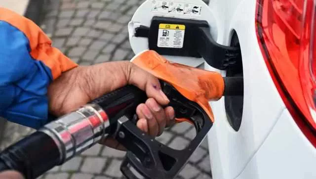 Caro carburanti, domani scade lo sconto sulle accise: stimato un aumento di 3,05 euro al pieno