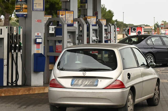 Taglio temporaneo delle accise sul diesel? L'associazione dei consumatori in Sardegna: "Non risolve in alcun modo l'emergenza del caro vita"