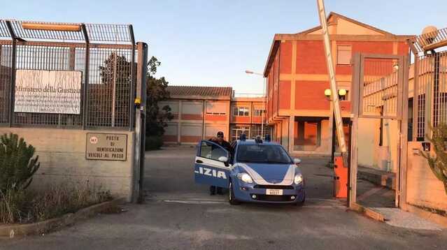 Centro migranti di Monastir, il sindacato di polizia racconta una realtà al limite (anche per gli stessi migranti)