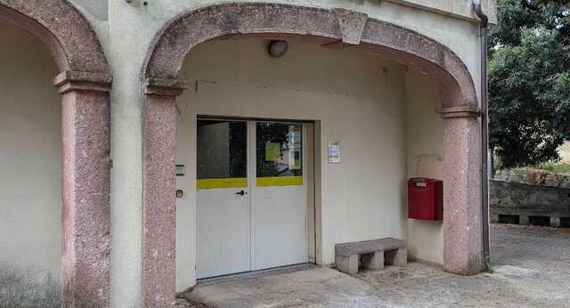 Ula Tirso, rapina alle poste con coltello: bottino da 20mila euro 
