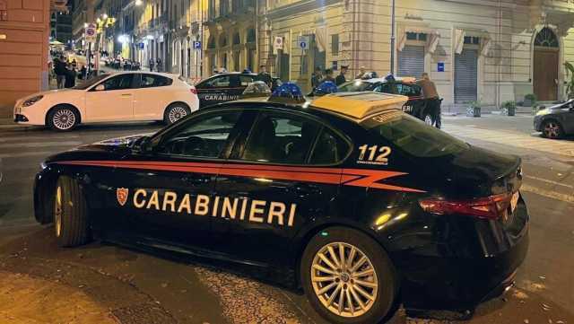 Cagliari, aggrediscono i carabinieri in piazza del Carmine con spintoni e lancio di oggetti: denunciati due tunisini
