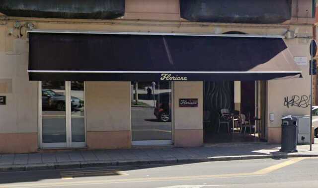 Cagliari, dopo 70 anni chiude lo storico bar Floriana davanti a piazza Garibaldi