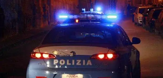 Cagliari, aggredisce un coetaneo per rubargli il monopattino: algerino finisce in carcere 