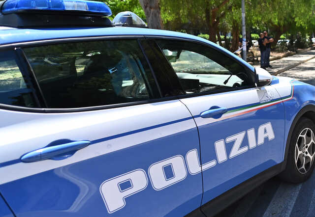 Sedicenne picchia a morte la madre in casa a Roma, poi chiama il 112: "Venite, forse è morta"