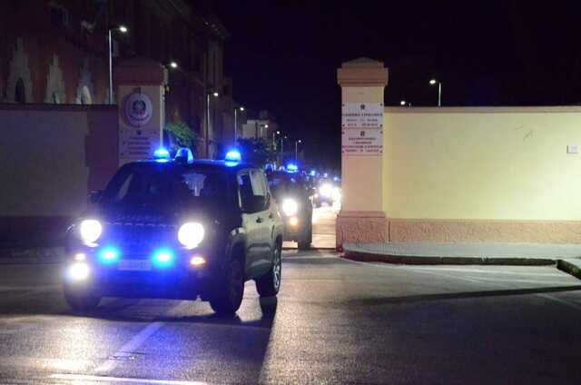 Cagliari, positivo all'etilometro aggredisce i carabinieri