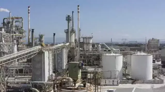 Fluorsid, la protesta dei sindacati a Cagliari: "A rischio il futuro dei lavoratori, incombe minaccia chiusura"