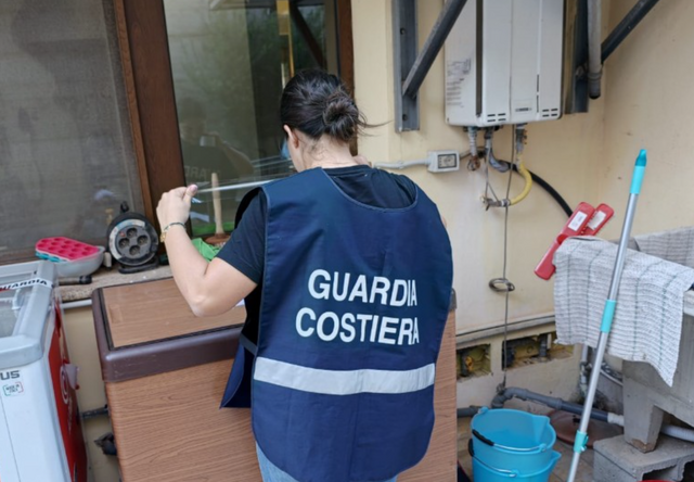 Pesce non tracciato e celle frigorifere abusive in un ristorante: 21mila euro di multe tra Cagliari e Iglesias