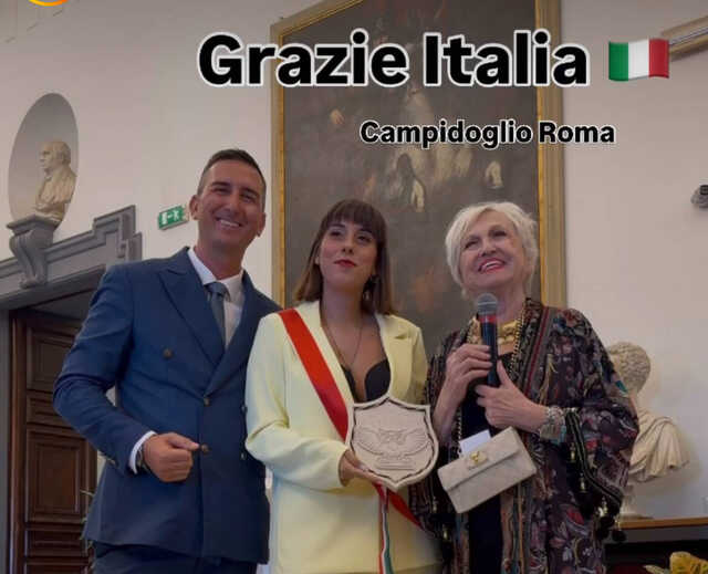 A Wanna Marchi e Stefania Nobile il "Premio internazionale della cultura" in Campidoglio: bufera a Roma