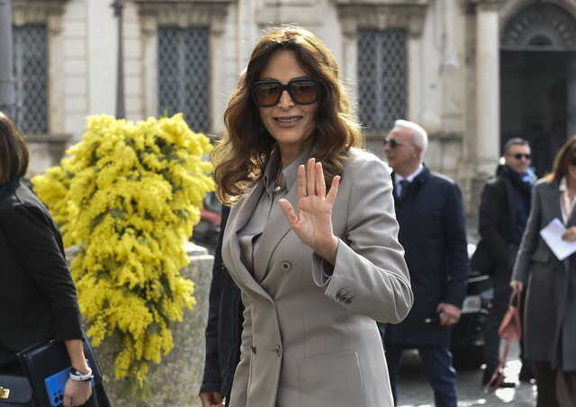 "Bancarotta e truffa allo Stato": chiesto il processo per la senatrice Santanchè