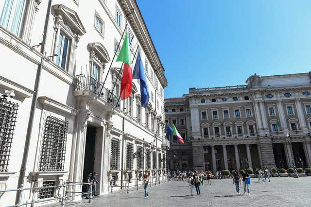 Carburanti: via libera al decreto legge con misure urgenti per autotrasporti, agricoltura e pesca