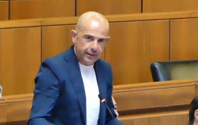 "Missione in Germania del dg della Sanità Schael? Todde chiarisca i risultati": FdI annuncia un'interrogazione