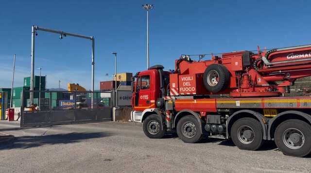 Operaio morto a Porto Canale, i sindacati: "Non è più ammissibile andare al lavoro e non tornare casa"