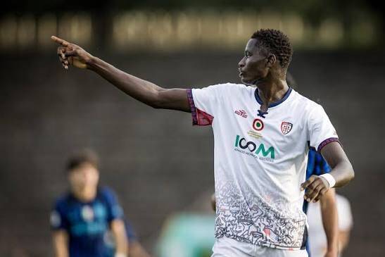 Monza-Cagliari, rossoblù con due punte (Mendy e Nzola) ma senza Pisacane in panchina