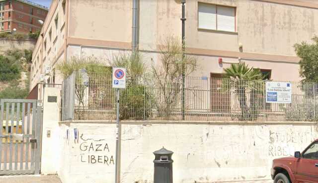 Cagliari, manca l'elettricità: chiusa la sede del Liceo Alberti di via Ravenna