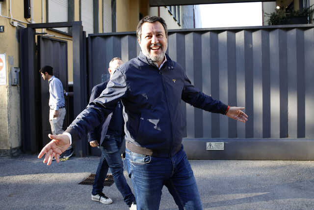 Salvini si dimette da leader della Lega: "Necessario per ricandidarmi"