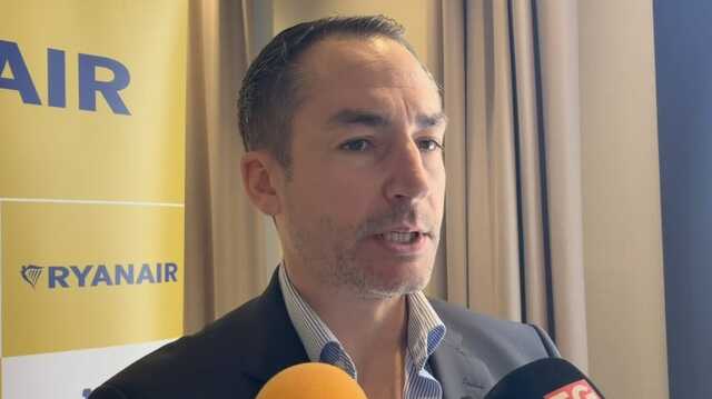Ryanair taglia i voli invernali in Sardegna, il direttore commerciale: "Tassa sospesa troppo tardi, rendete l'Isola competitiva"