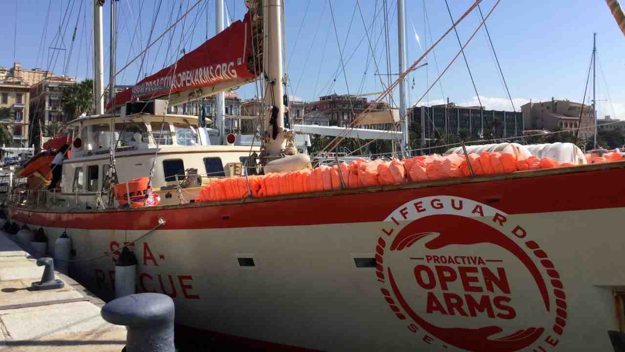 Astral Nave Ong Migranti