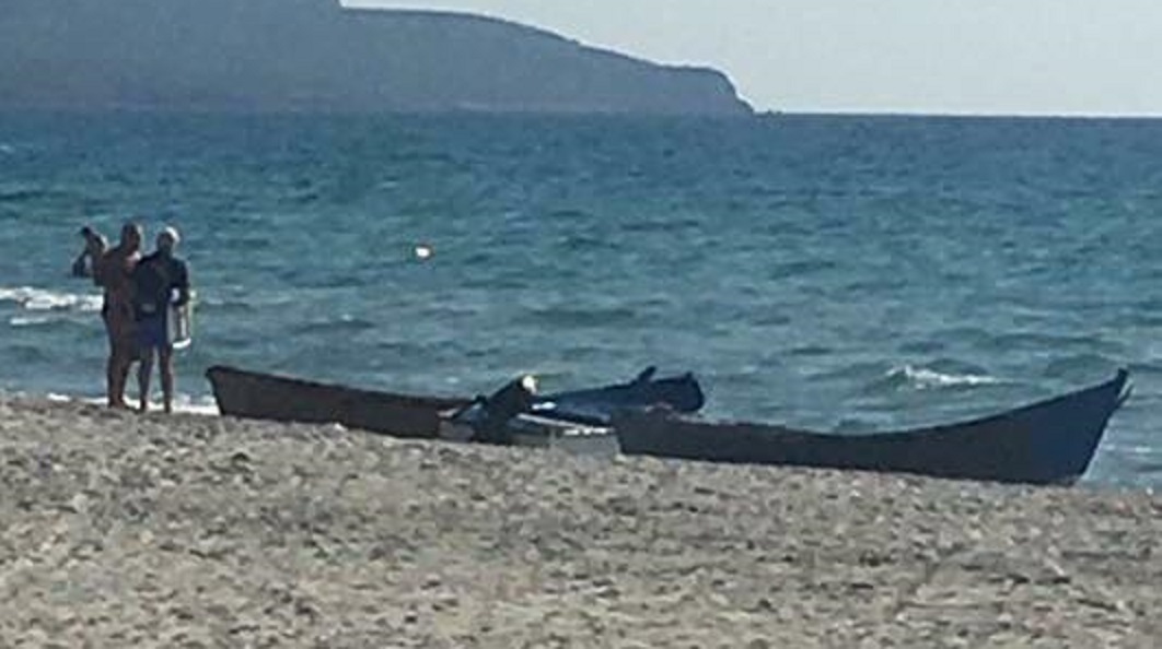 Barchino A Porto Pino