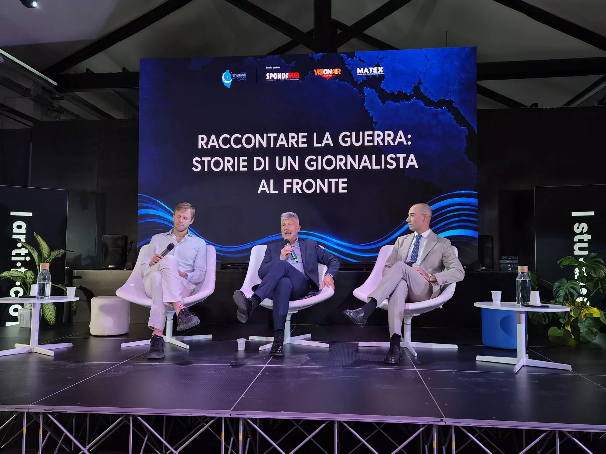 Il reporter di guerra Steinmann a Cagliari: