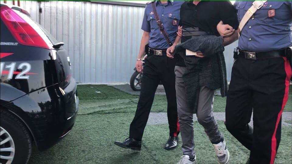 Carabinieri-arresto