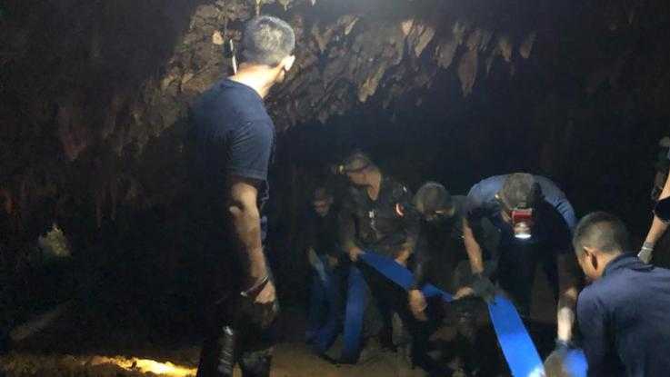 navy-seals-grotta