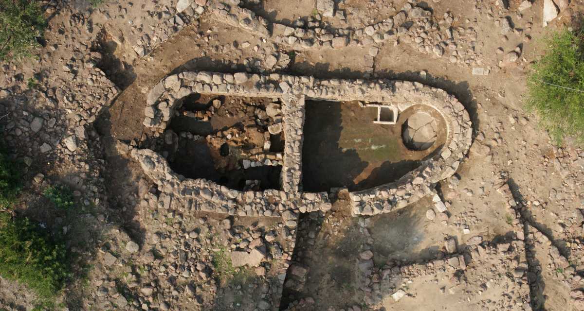Nuraghe-Sirai-dallalto
