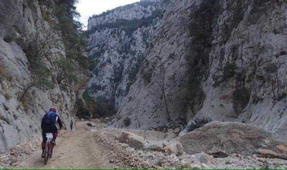 Cala-Sisine-2