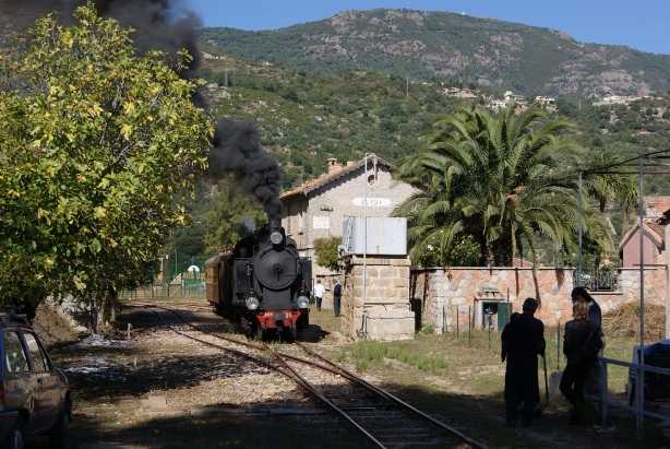 Elini-stazione-trenino-verde