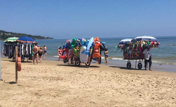 carretti-abusivi-in-spiaggia