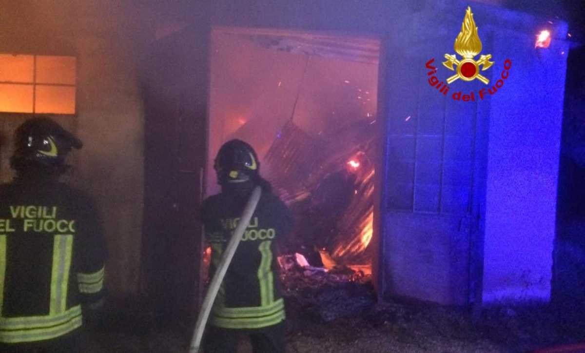 incendio-casolare-villamass