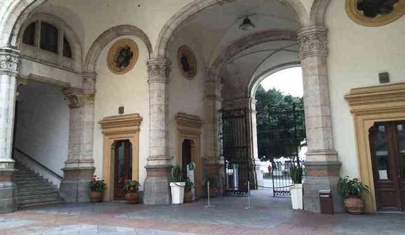 Comune-cagliari-municipio-palazzo-bacaredda